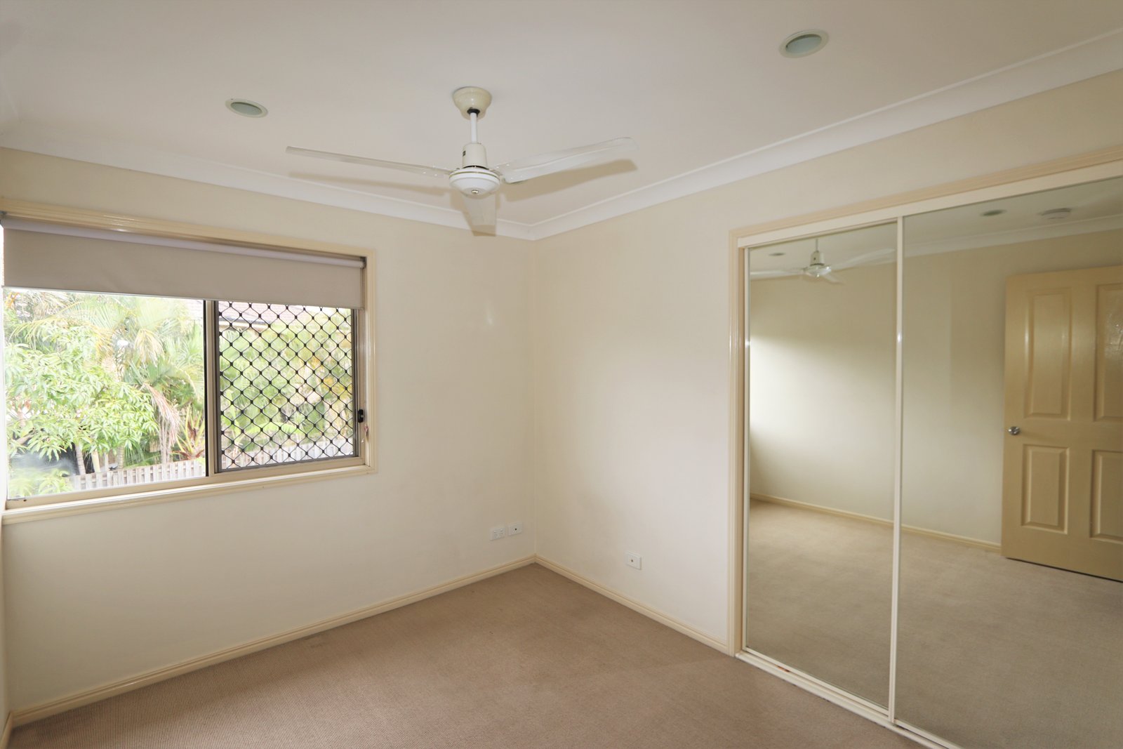 52 Crestwood Drive MOLENDINAR 17