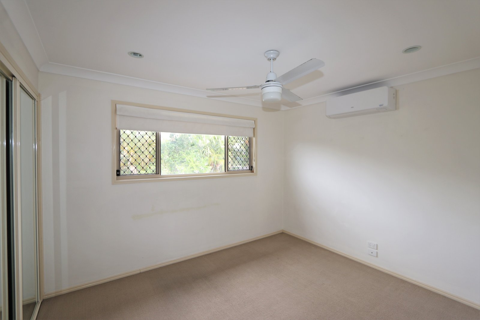 52 Crestwood Drive MOLENDINAR 21