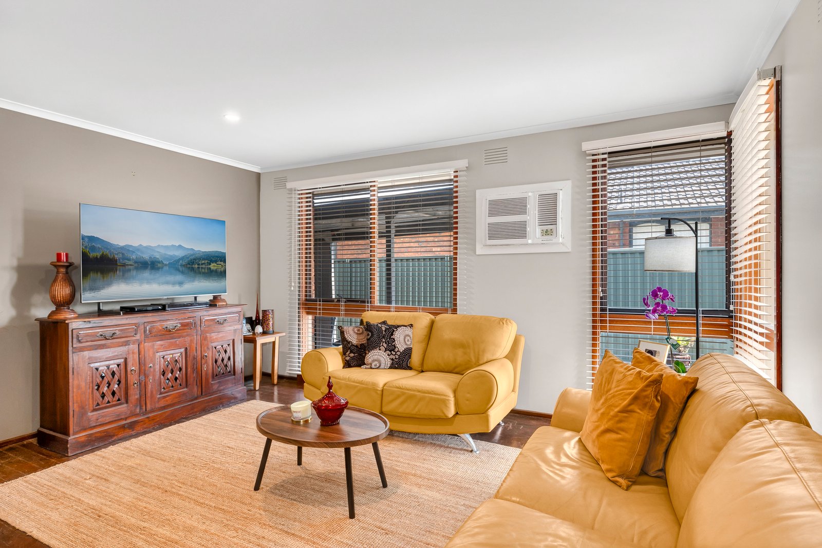 Gallery: 52 Davanzo Avenue