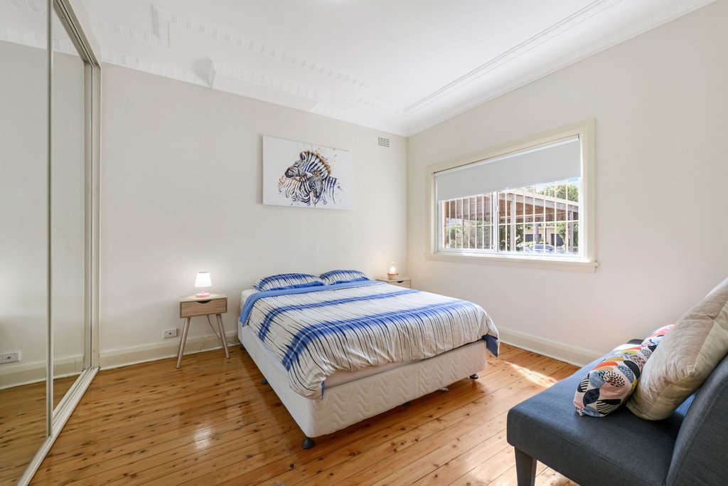 52 Edgbaston Road BEVERLY HILLS 4