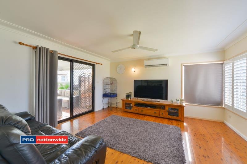 52 Edward Street TAMWORTH 4