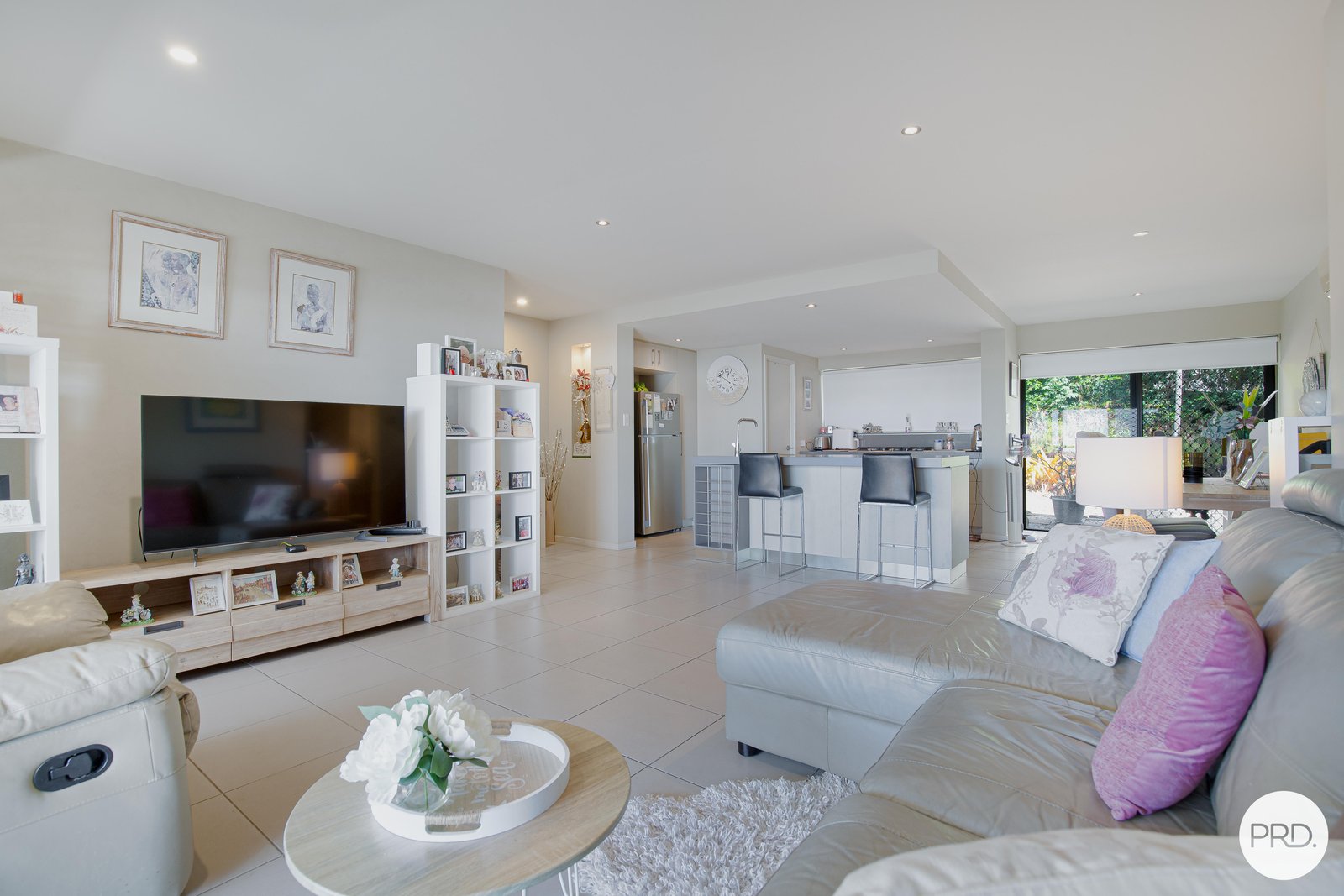 5/2 Eshelby Drive CANNONVALE 8