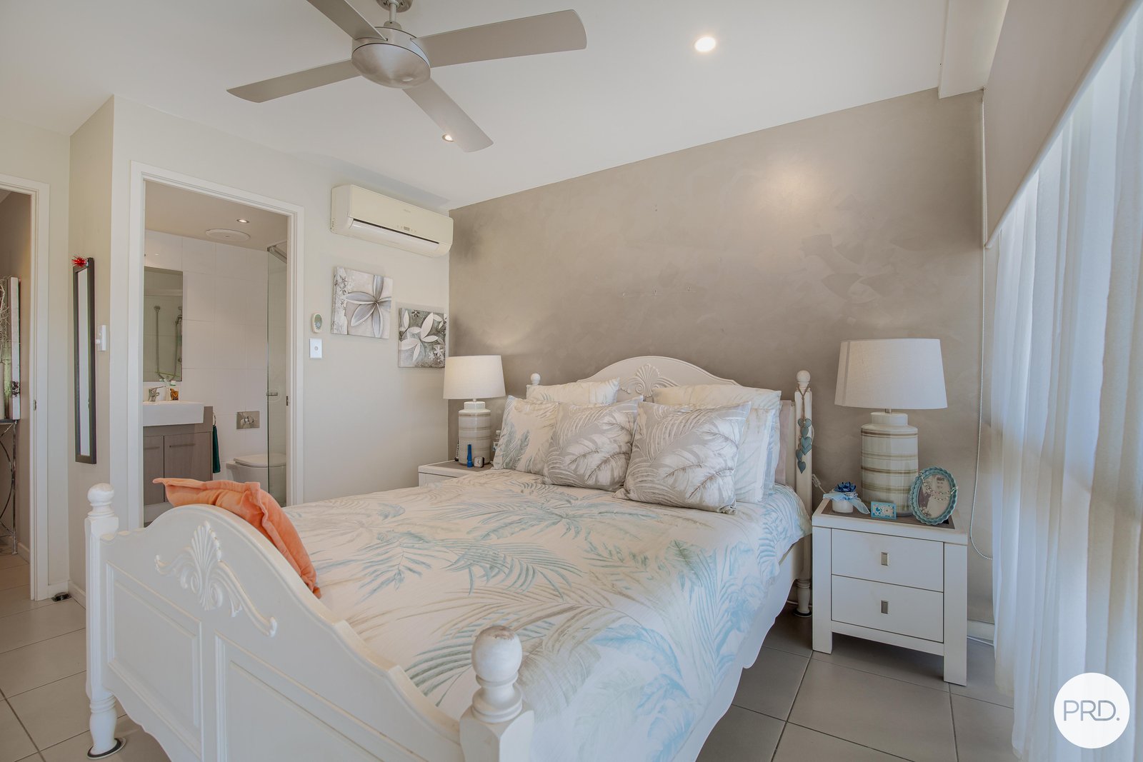5/2 Eshelby Drive CANNONVALE 11