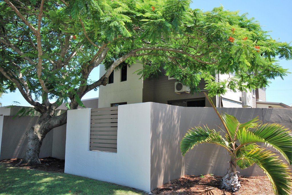 52 Fifteenth Ave  PALM BEACH 1