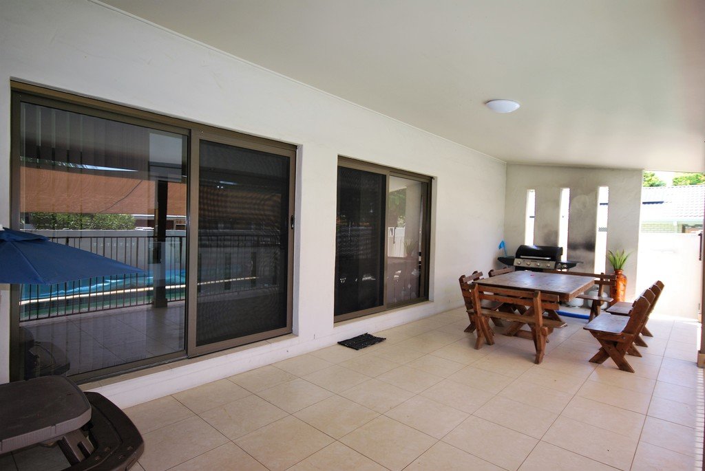 52 Fifteenth Ave  PALM BEACH 3