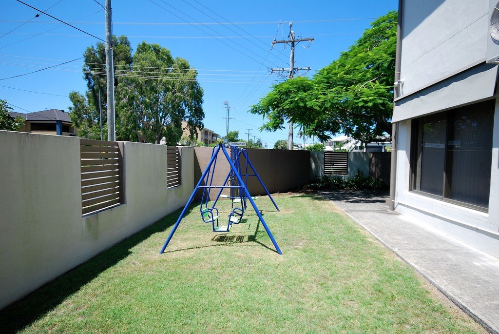 52 Fifteenth Ave  PALM BEACH 4