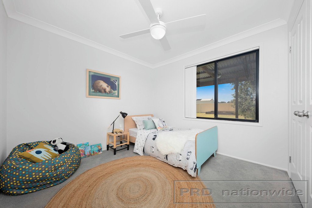 52 Forbes Crescent CLIFTLEIGH 5