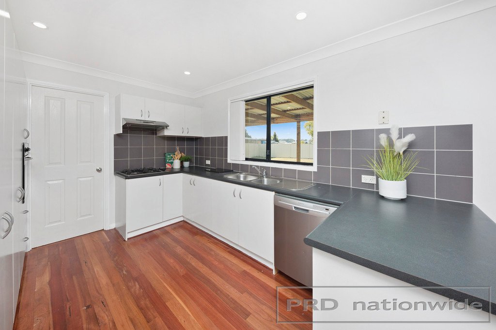 52 Forbes Crescent CLIFTLEIGH 7
