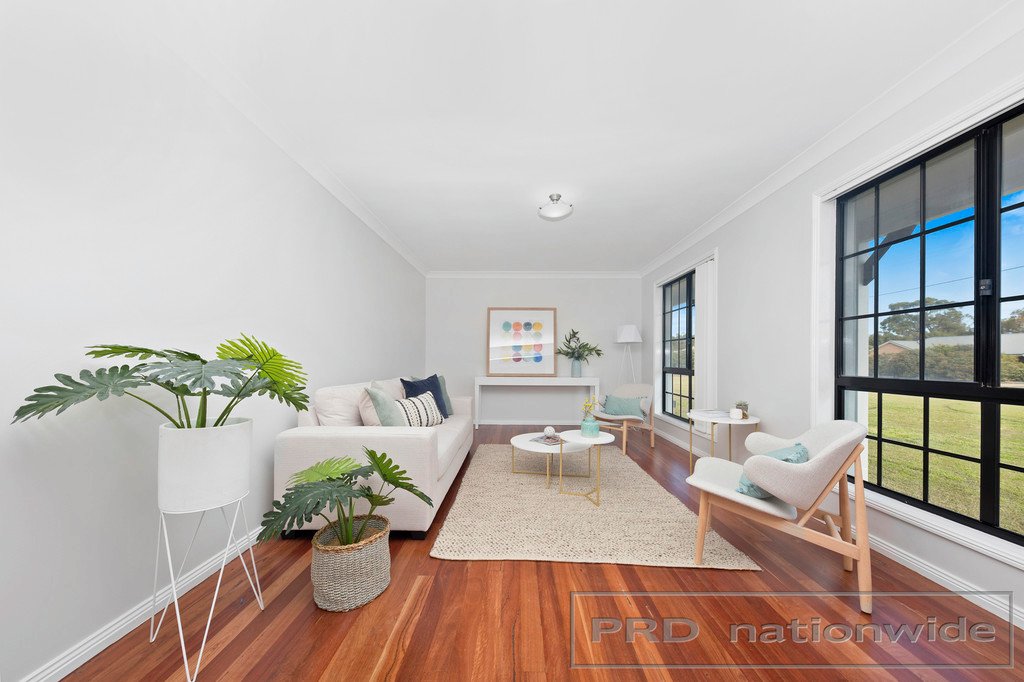 52 Forbes Crescent CLIFTLEIGH 10