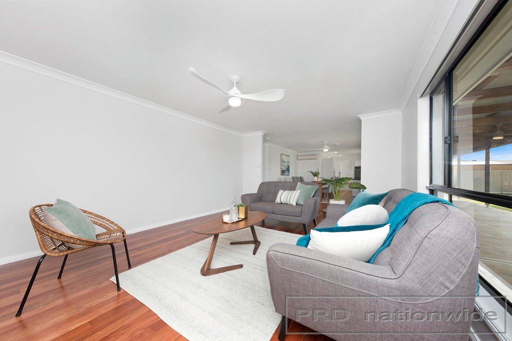 52 Forbes Crescent CLIFTLEIGH 11