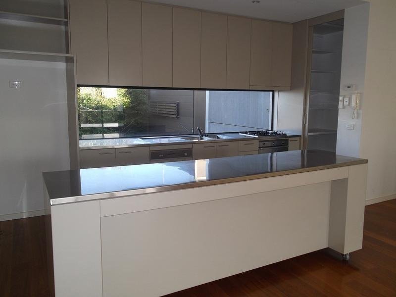 Gallery: 52 Garton Street