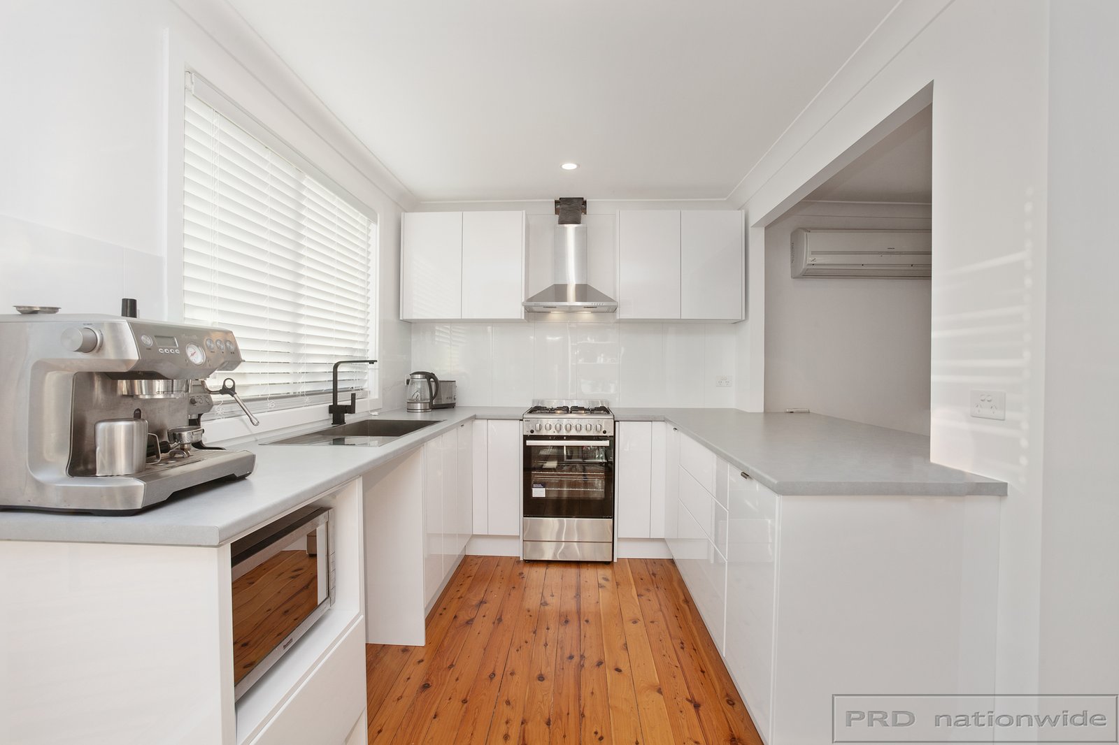 52 Goldingham Street TENAMBIT 8