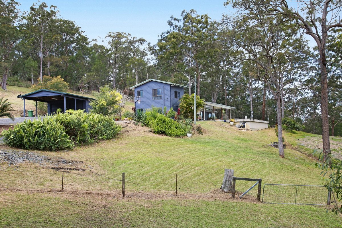 52 Goolabah Drive Tallebudgera 4