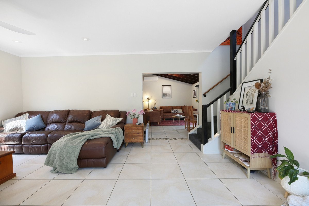 52 Goolabah Drive Tallebudgera 10