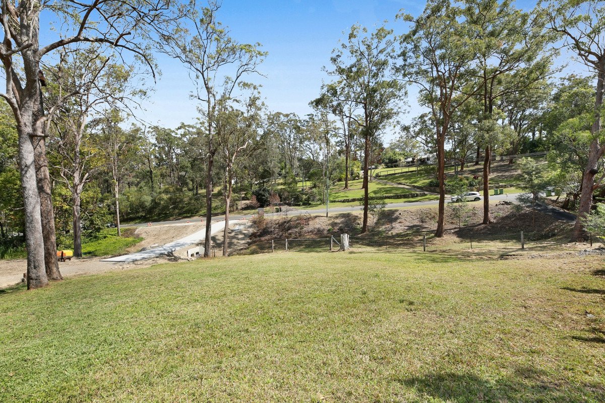 52 Goolabah Drive Tallebudgera 27