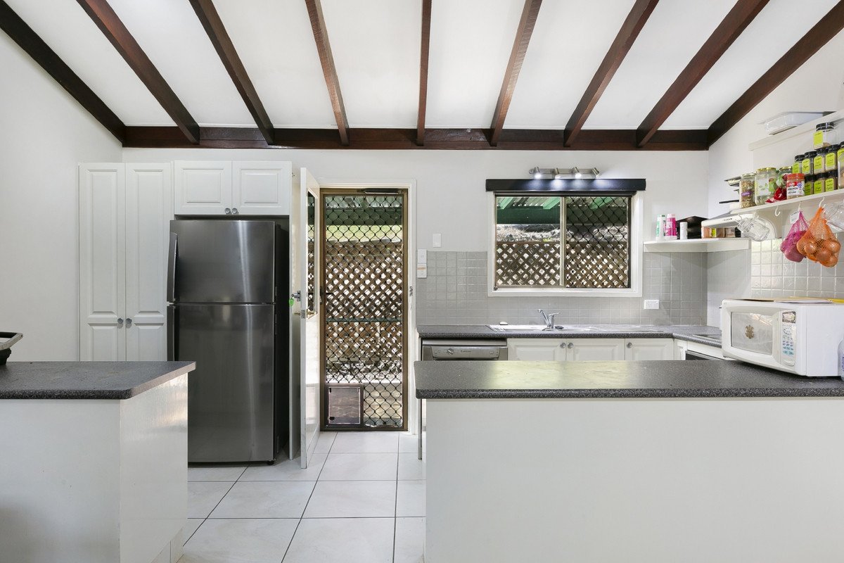 52 Goolabah Drive Tallebudgera 4