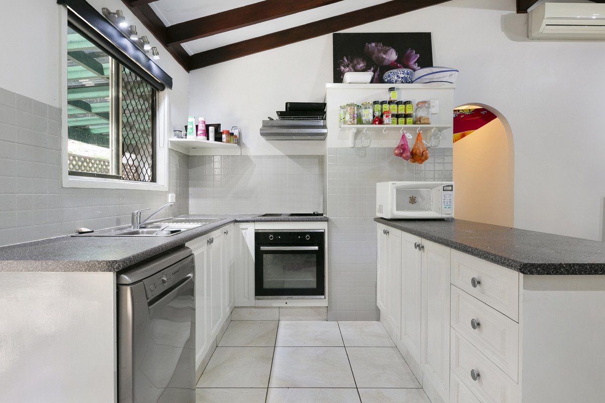 52 Goolabah Drive Tallebudgera 5