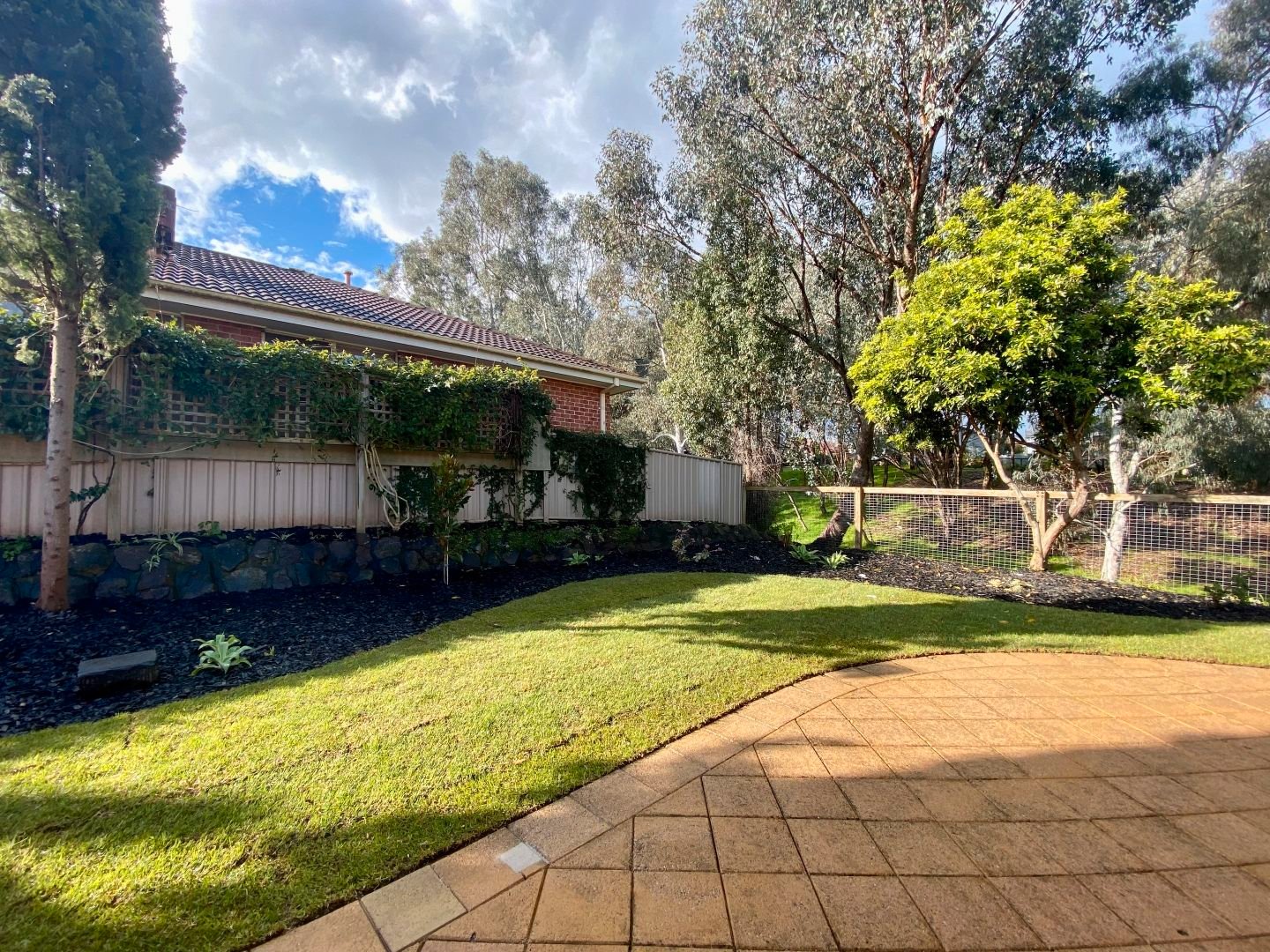 52 Greentree Way WEST ALBURY 11