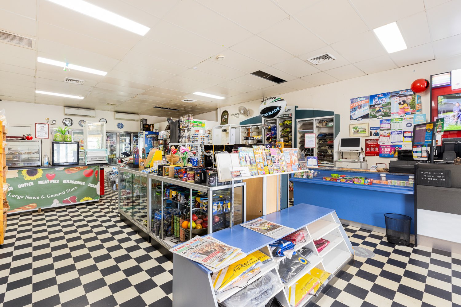 52 High Street LARGS 7