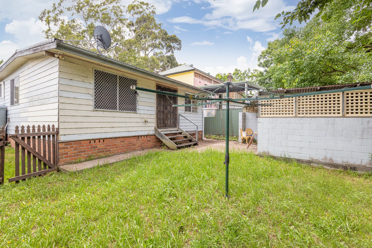 52 High Street LARGS 11