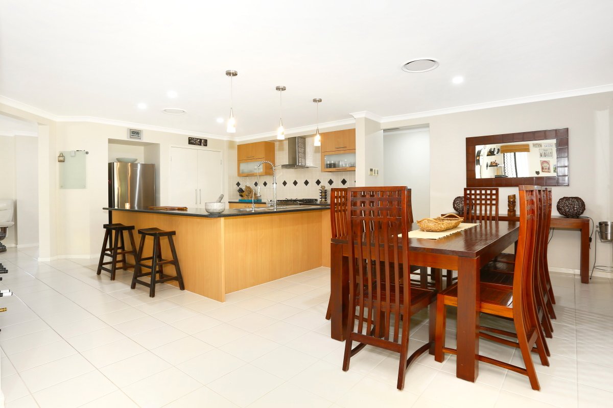 52 Highcrest Circuit MOLENDINAR 8