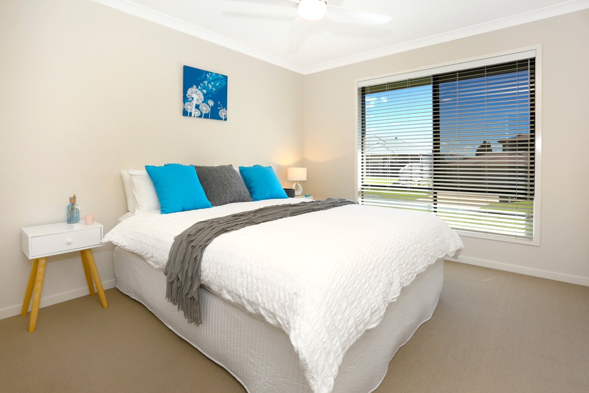 52 Highcrest Circuit MOLENDINAR 17