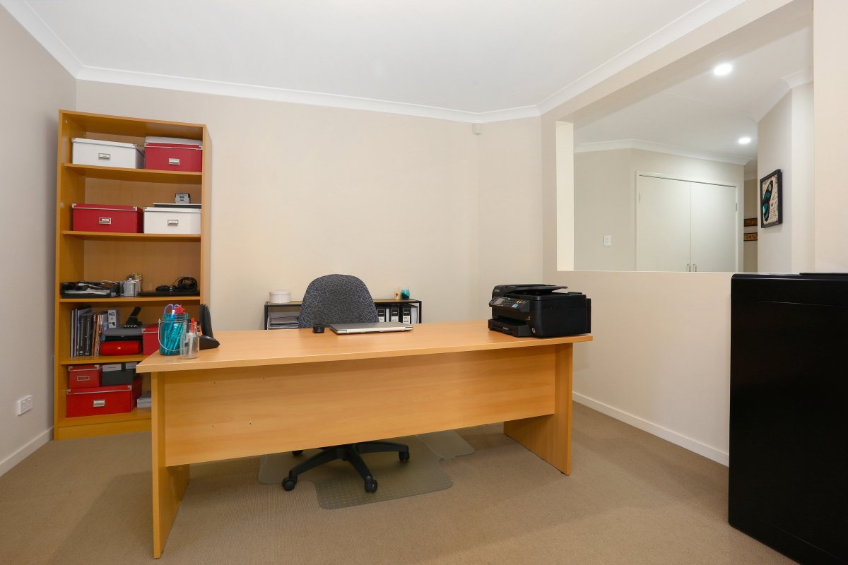 52 Highcrest Circuit MOLENDINAR 21