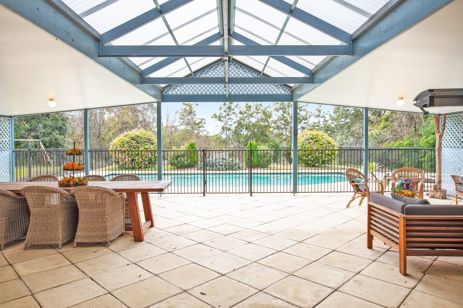 52 Hilldale Drive BOLWARRA HEIGHTS 3