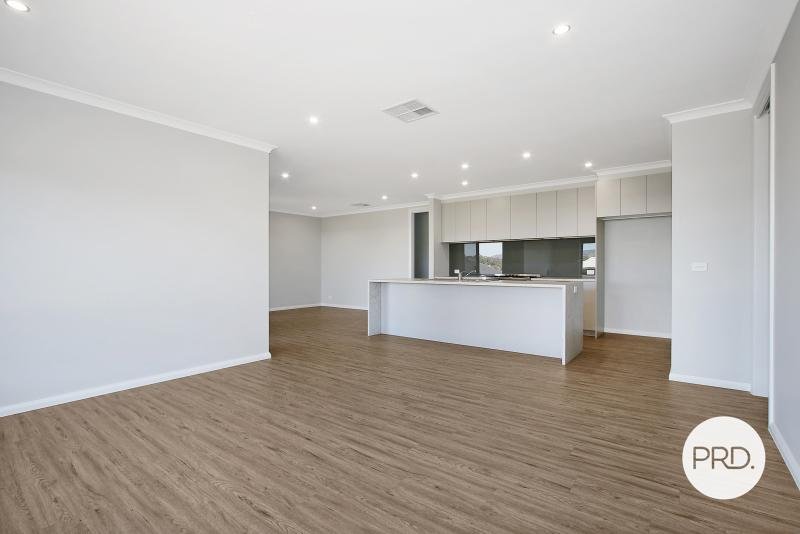 52 Hillford Circuit THURGOONA 3