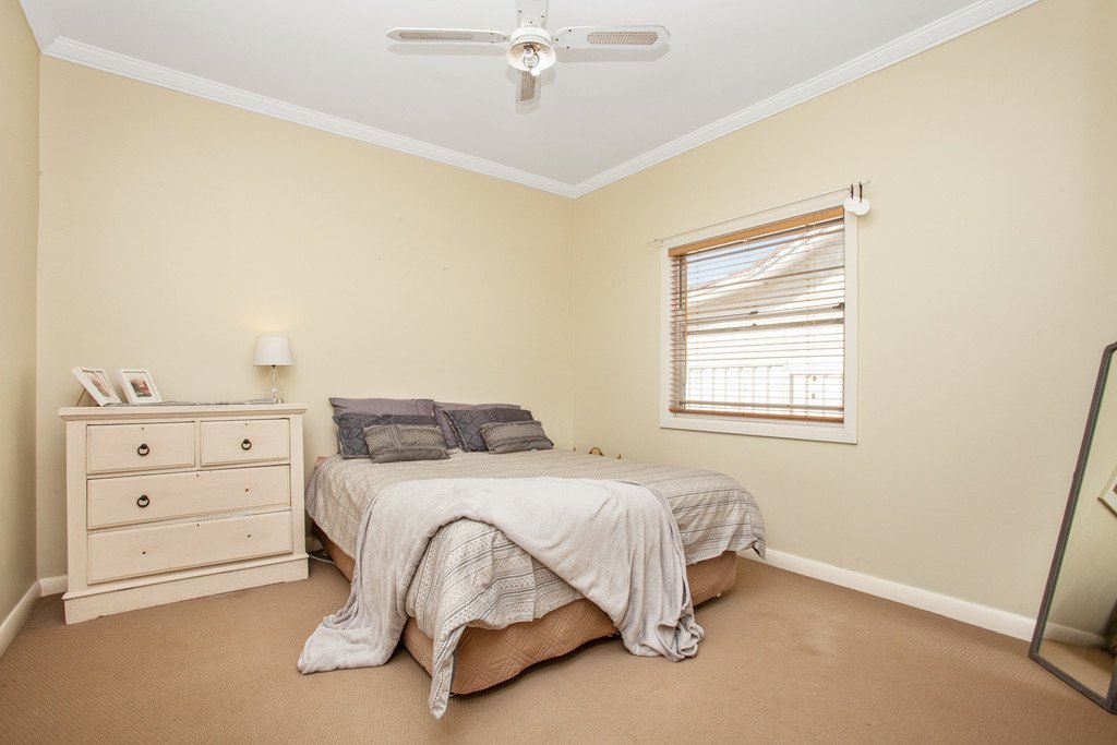 52 Hinder Street EAST MAITLAND 9