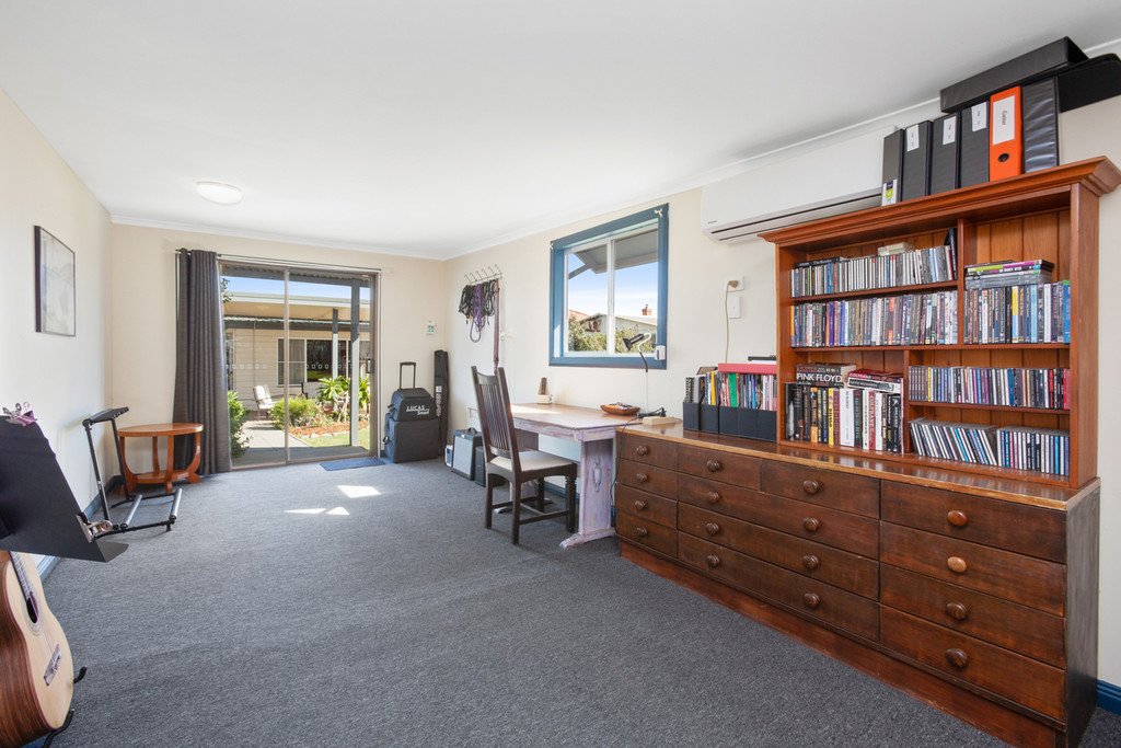 52 Hinder Street EAST MAITLAND 13