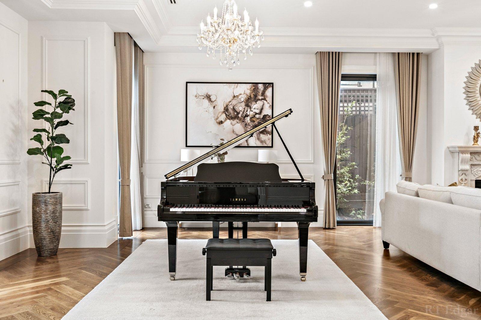 Real Estate and Property in 52 Hopetoun Avenue, Canterbury, VIC