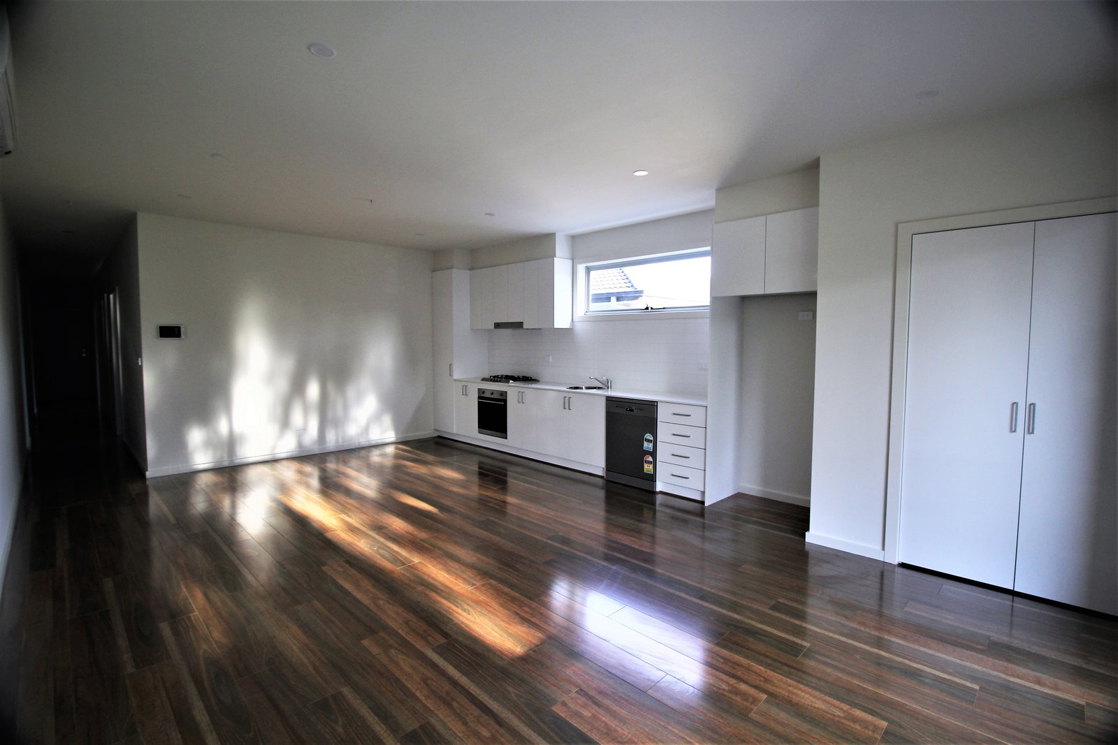 Gallery: 5/2 Hudson Street