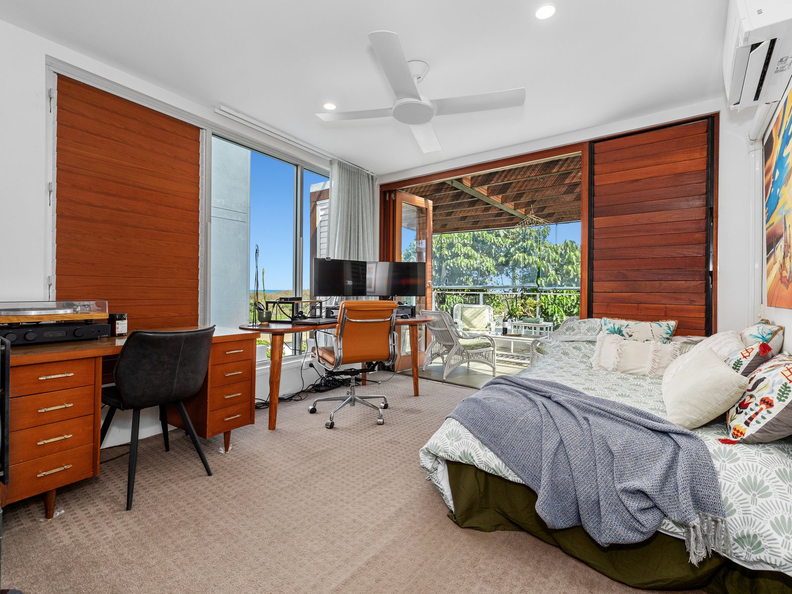 5/2 Hungerford Lane KINGSCLIFF 9