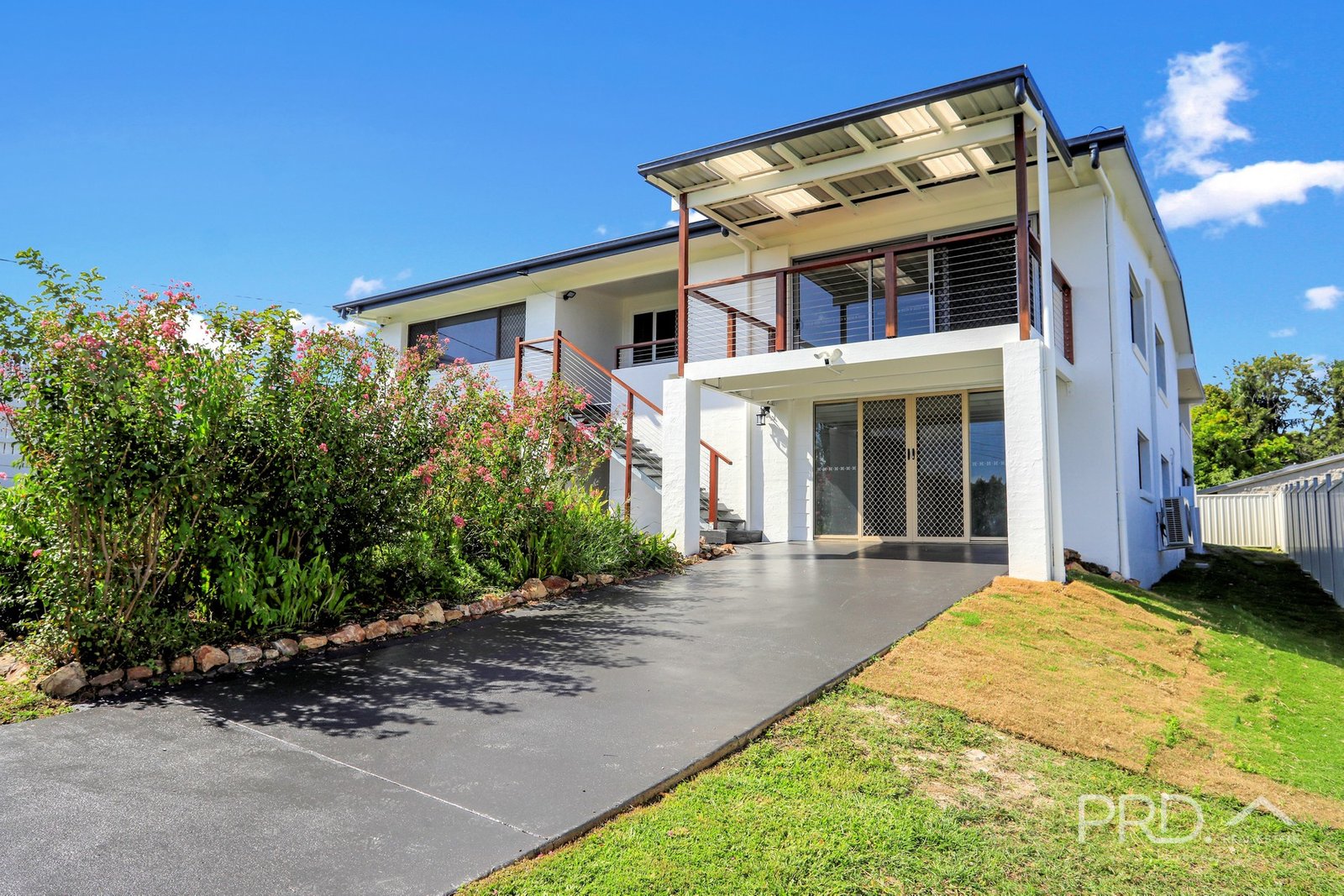 52 Jacobsen Outlook URRAWEEN 6