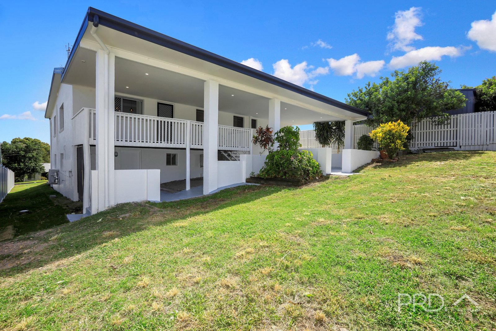 52 Jacobsen Outlook URRAWEEN 30