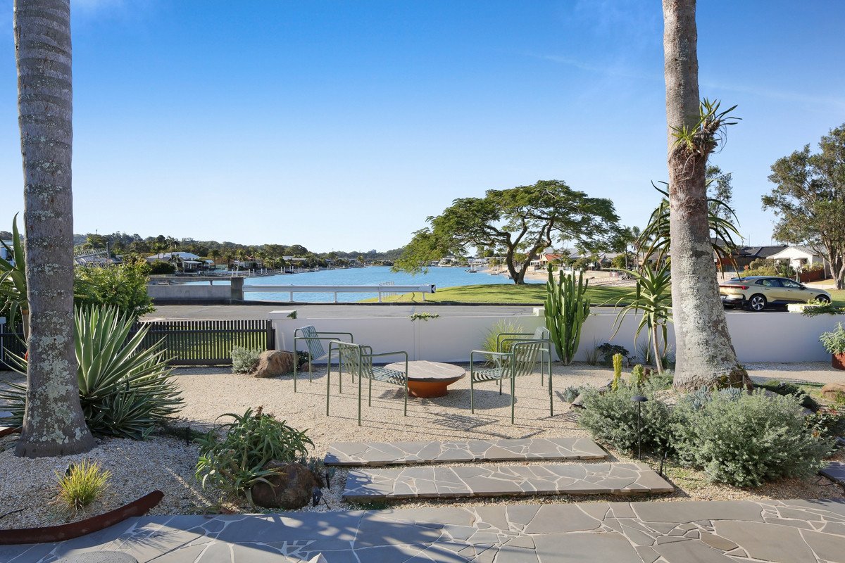 52 Japonica Drive Palm Beach 23