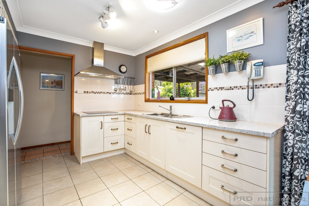 52 John Arthur Avenue THORNTON 6