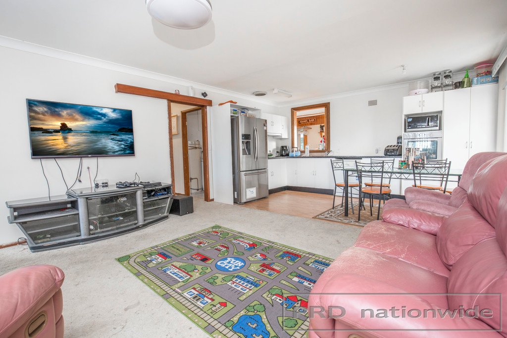 52 Lawson Avenue WOODBERRY 2