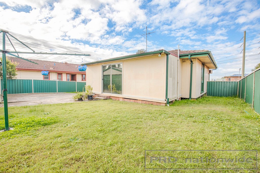 52 Lawson Avenue WOODBERRY 10