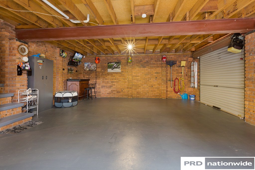 52 Lemon Gums Drive TAMWORTH 24