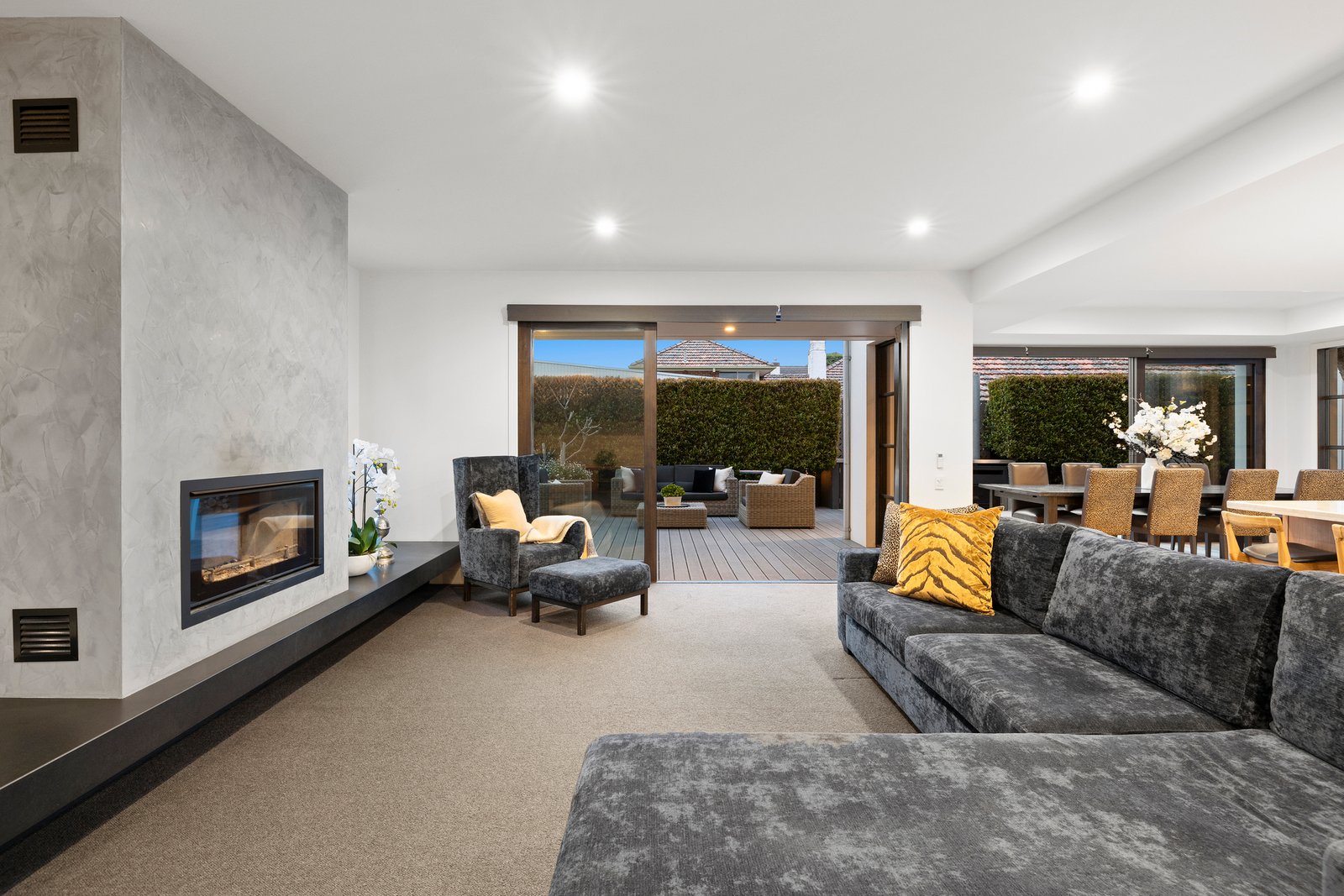 Real Estate and Property in 52 Linacre Road, Hampton, VIC
