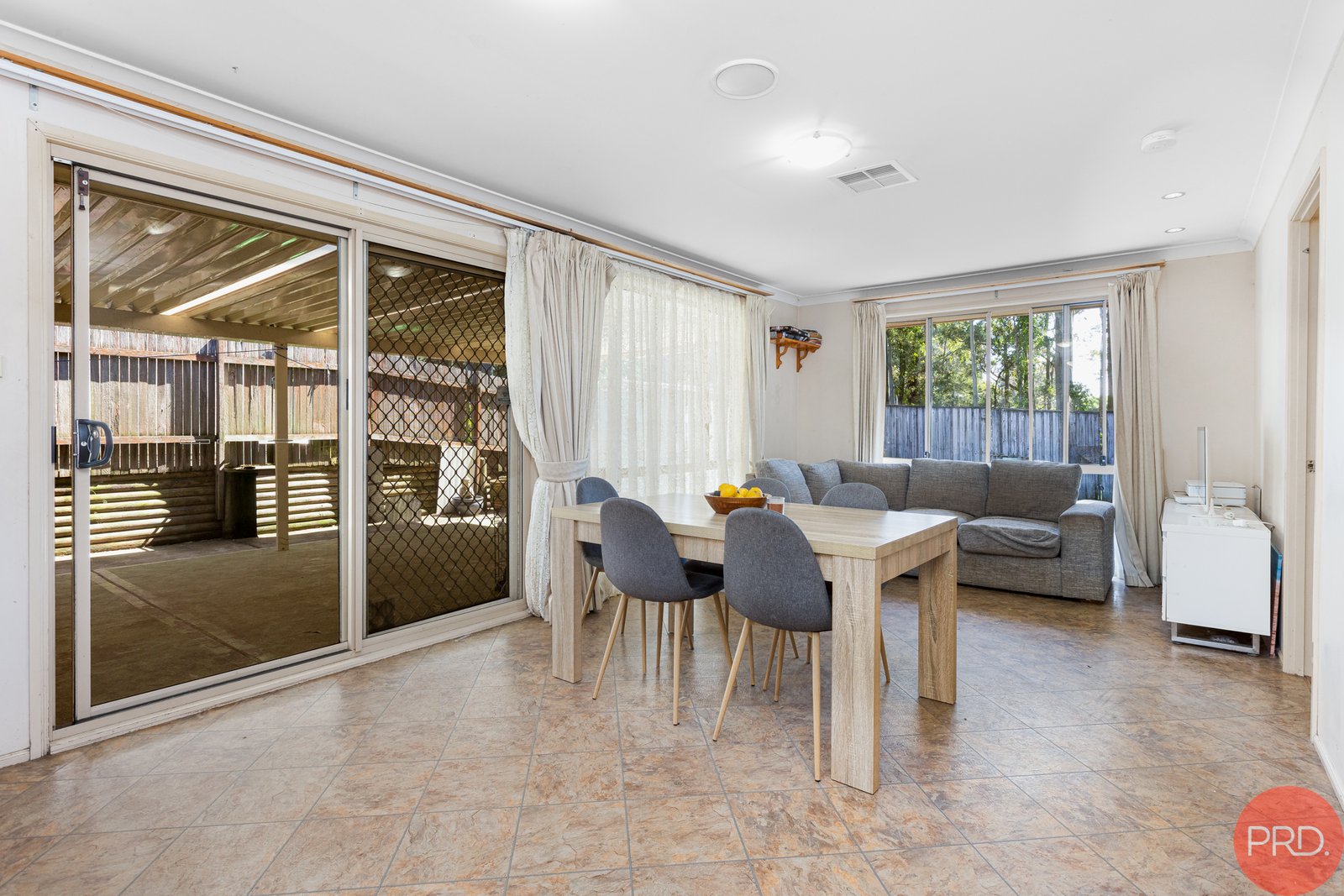 52 Lord Howe Drive ASHTONFIELD 11