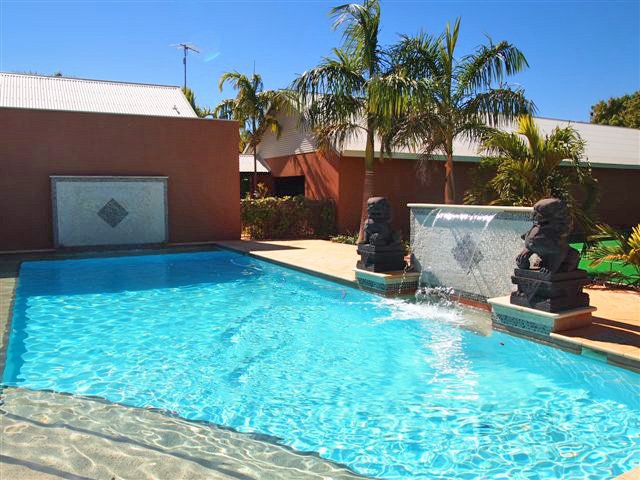 52 Lullfitz Drive BILINGURR 2