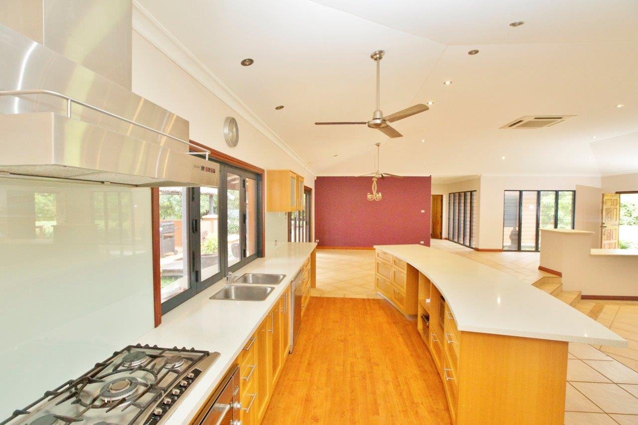 52 Lullfitz Drive BILINGURR 15