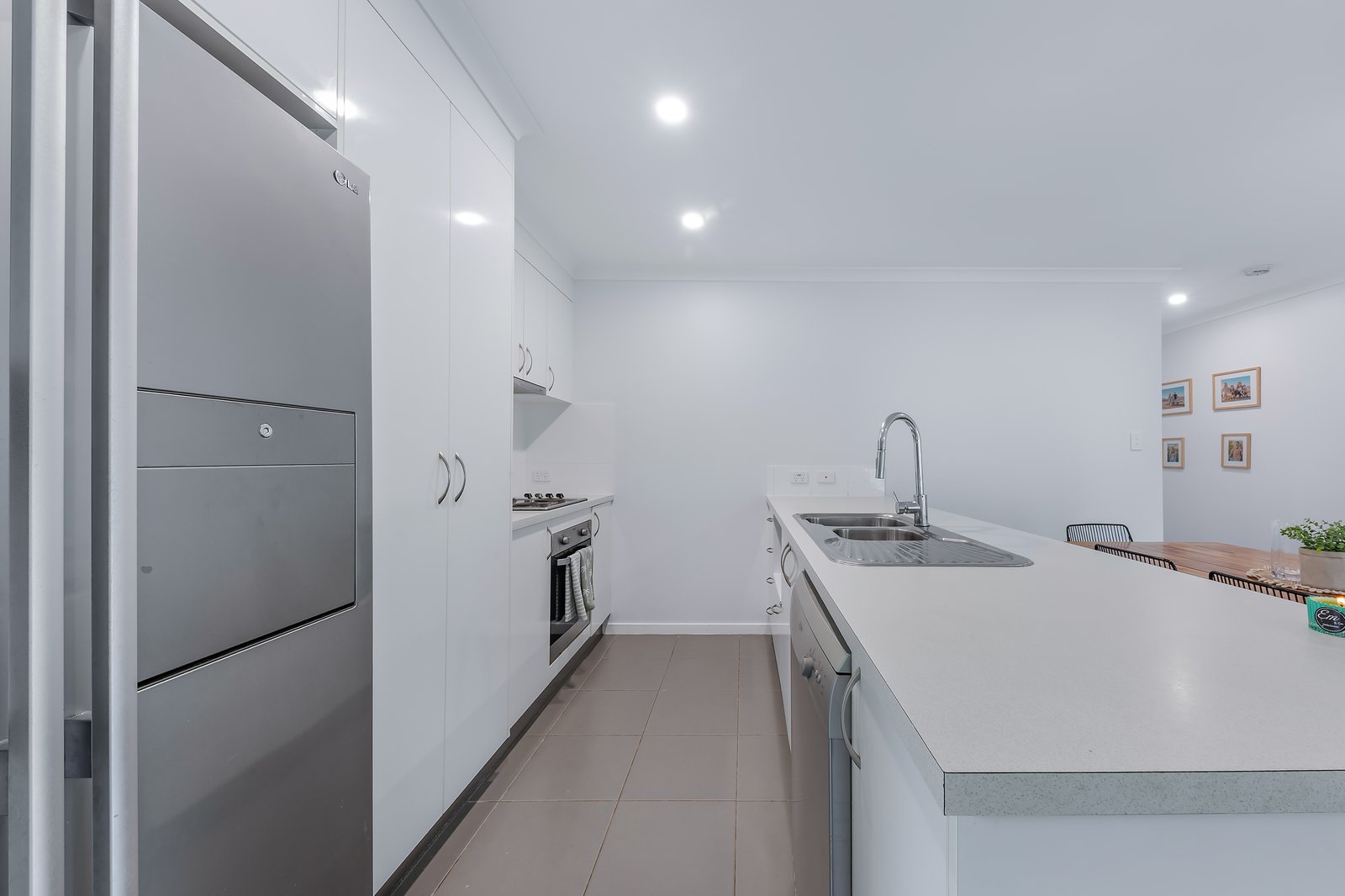 52 Macarthur Drive CANNONVALE 4