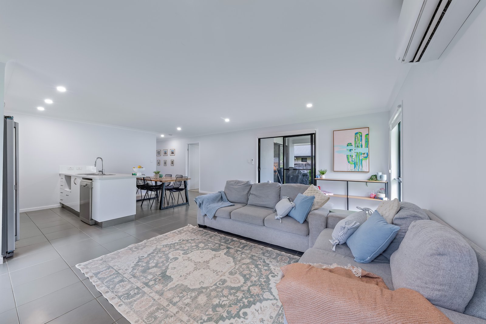 52 Macarthur Drive CANNONVALE 15