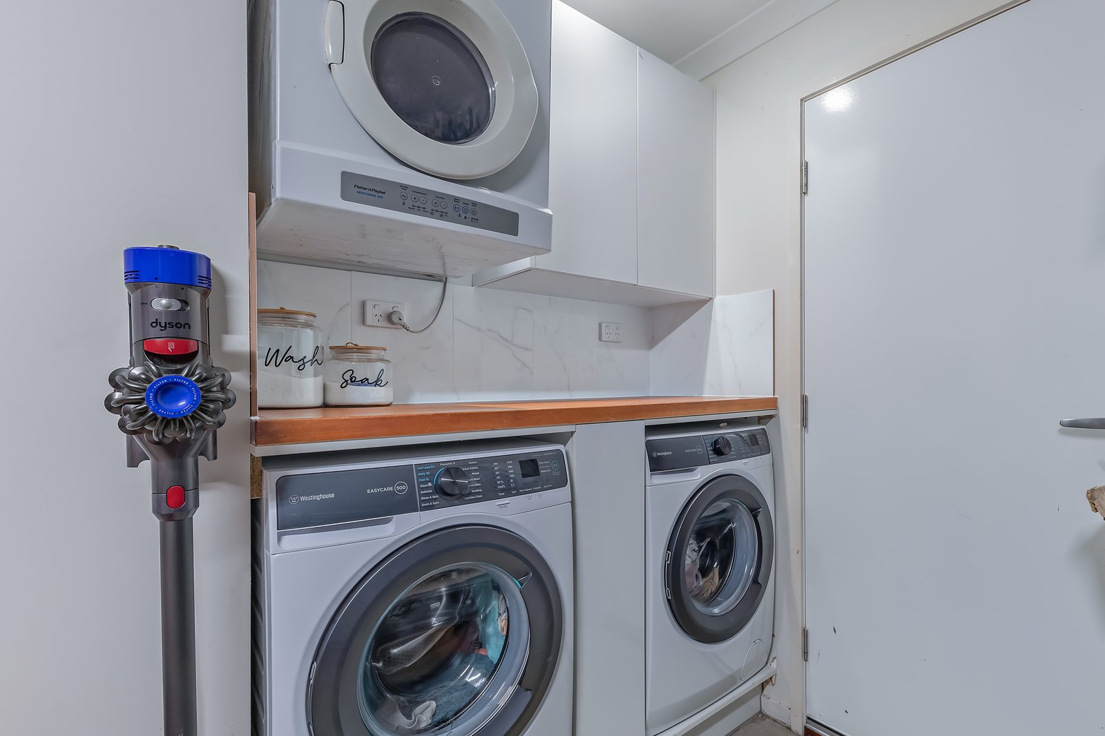 52 Macarthur Drive CANNONVALE 17