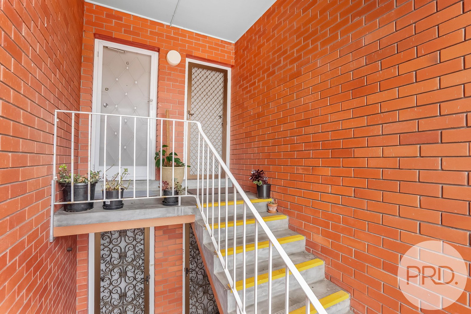 5/2 Mansell Court SANDY BAY 21