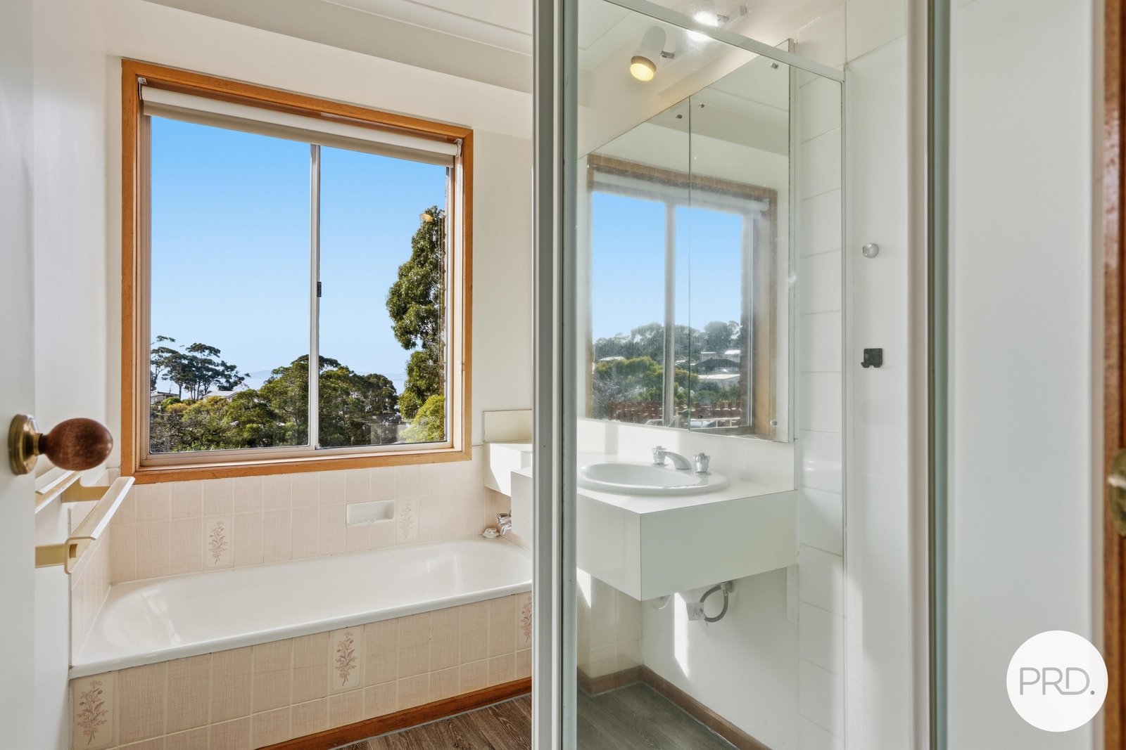 52 Mirramar Park BLACKMANS BAY 10
